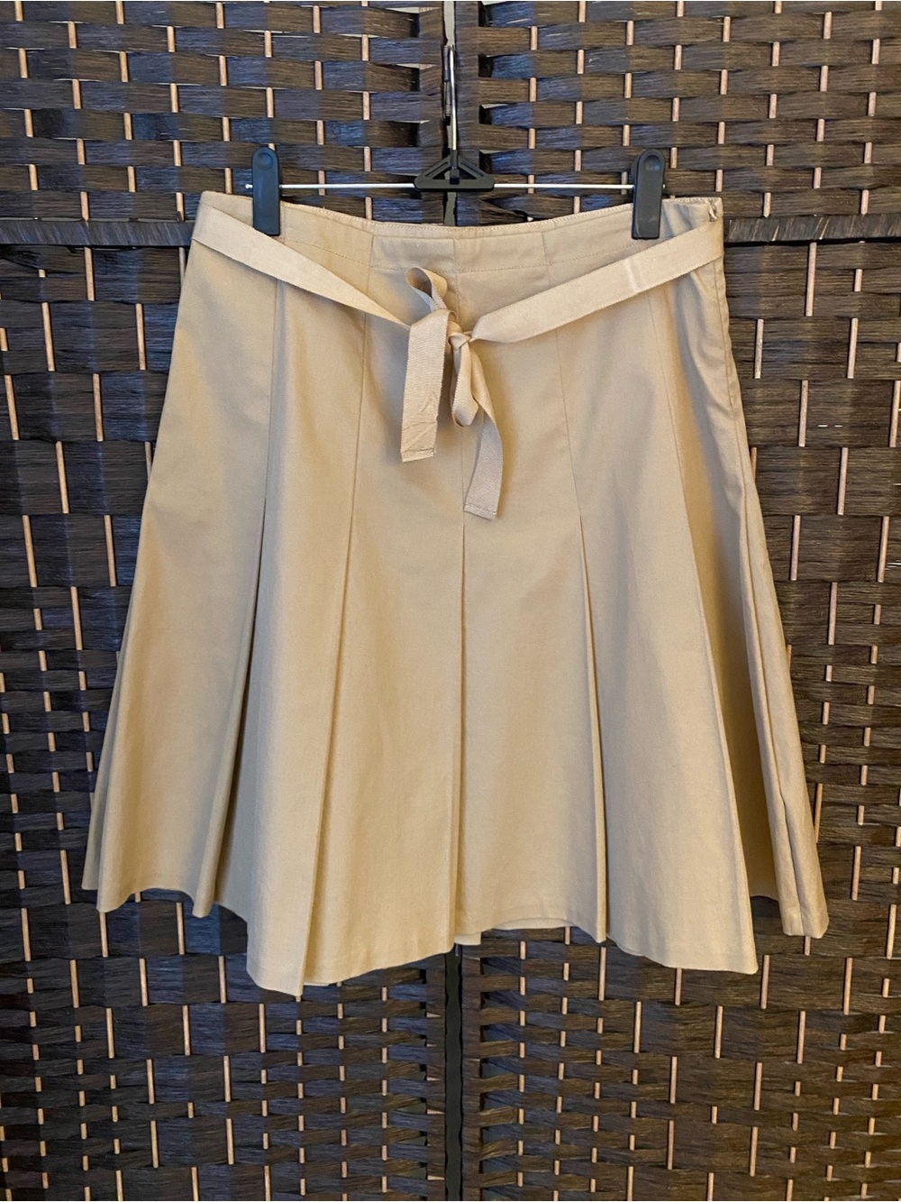 Vintage 2005 GAP Khaki Pleated Skirt with Tie Waist 98% Cotton Size 4